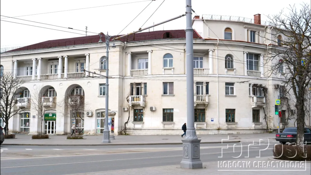 В центральной детской библиотеке Севастополя затопило подвал-укрытие 