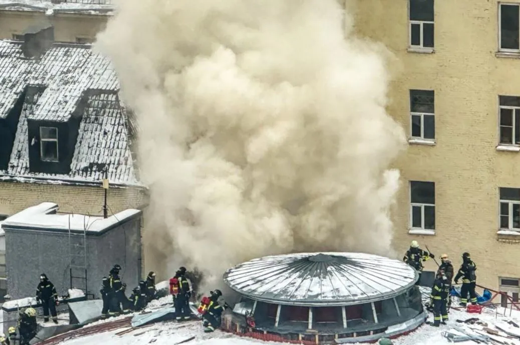 Пожар в Театре сатиры в Москве потушили 