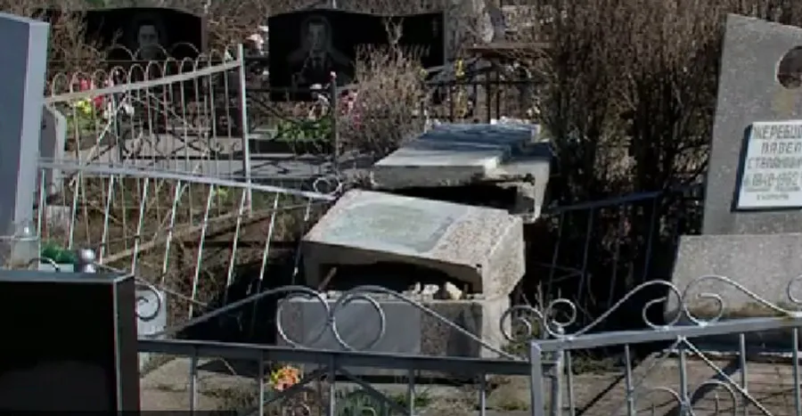 Жители Севастополя просят восстановить кладбище на мысе Маргопуло