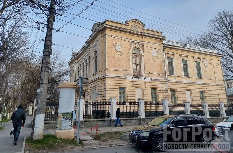 Историческим особняком в центре Крыма займутся москвичи 