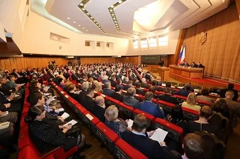 Новыми депутатами парламента Крыма стали профсоюзный деятель и безработный