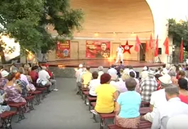 В Сети обсуждают реакцию жителей Севастополя на песню «Верните Сталина!». ОПРОС