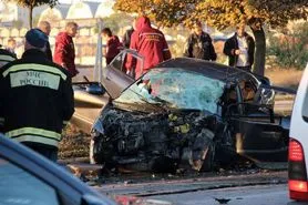 На Руднева Mazda врезалась в маршрутку: пассажир иномарки умер на месте