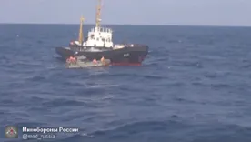 Минобороны опубликовало видео спасения терпевших бедствие украинских рыбаков