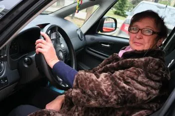 Спецпроект «Чем пахнут ремёсла». Женщина-таксист в Севастополе: «Садитесь, ребята, поехали!»