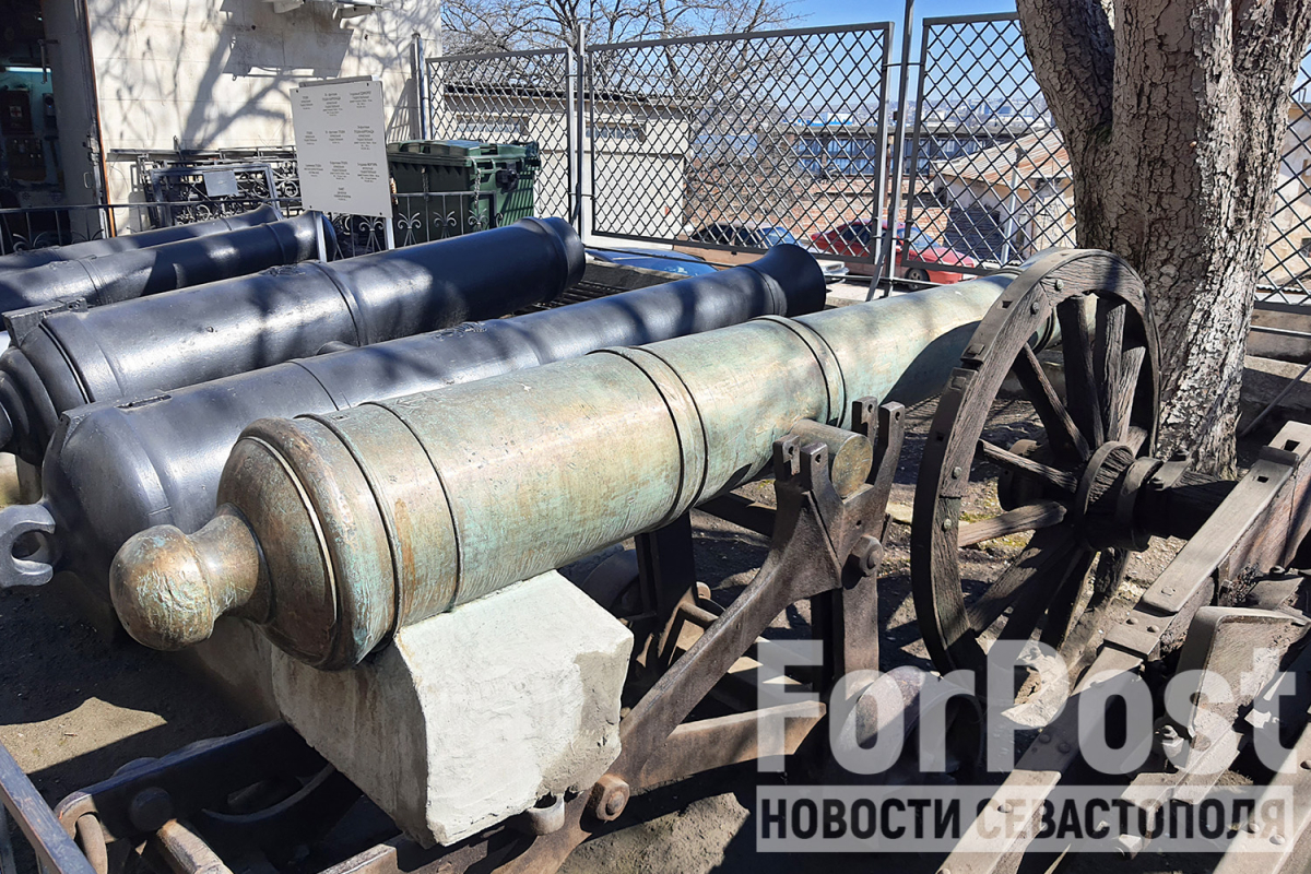 севастополь музей флота старинные бронзовые пушки
