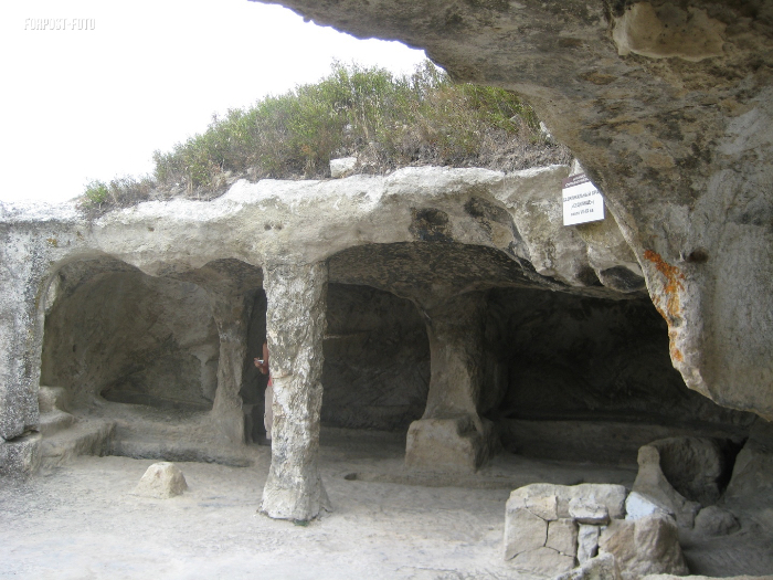 крым Бахчисарайский район пещерный город археология плато эски-кермен