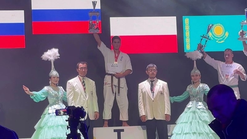 крым казахстан соревнования карате евгений романов победа