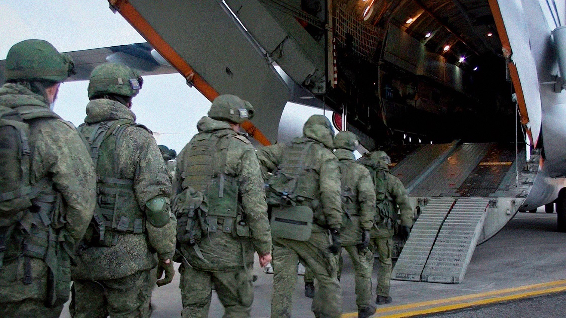 BBC: в Казахстан отправили десантников, которые были в Крыму в 2014