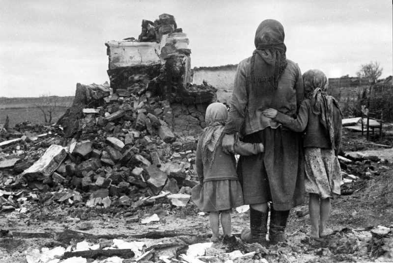 Идти до конца: Россия требует признать геноцидом преступления нацистов