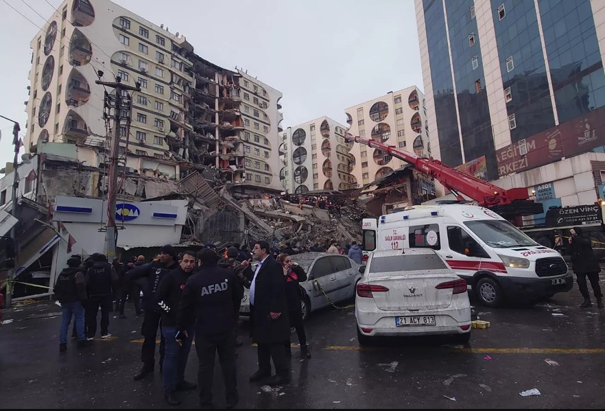 Силу землетрясения в Турции измерили в атомных бомбах