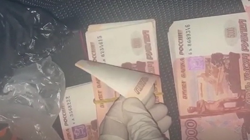 Банда из Дагестана запустила по России миллиард фальшивых рублей