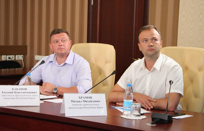 За мошенничество бывший вице-премьер Крыма Кабанов и подельники получили условные сроки