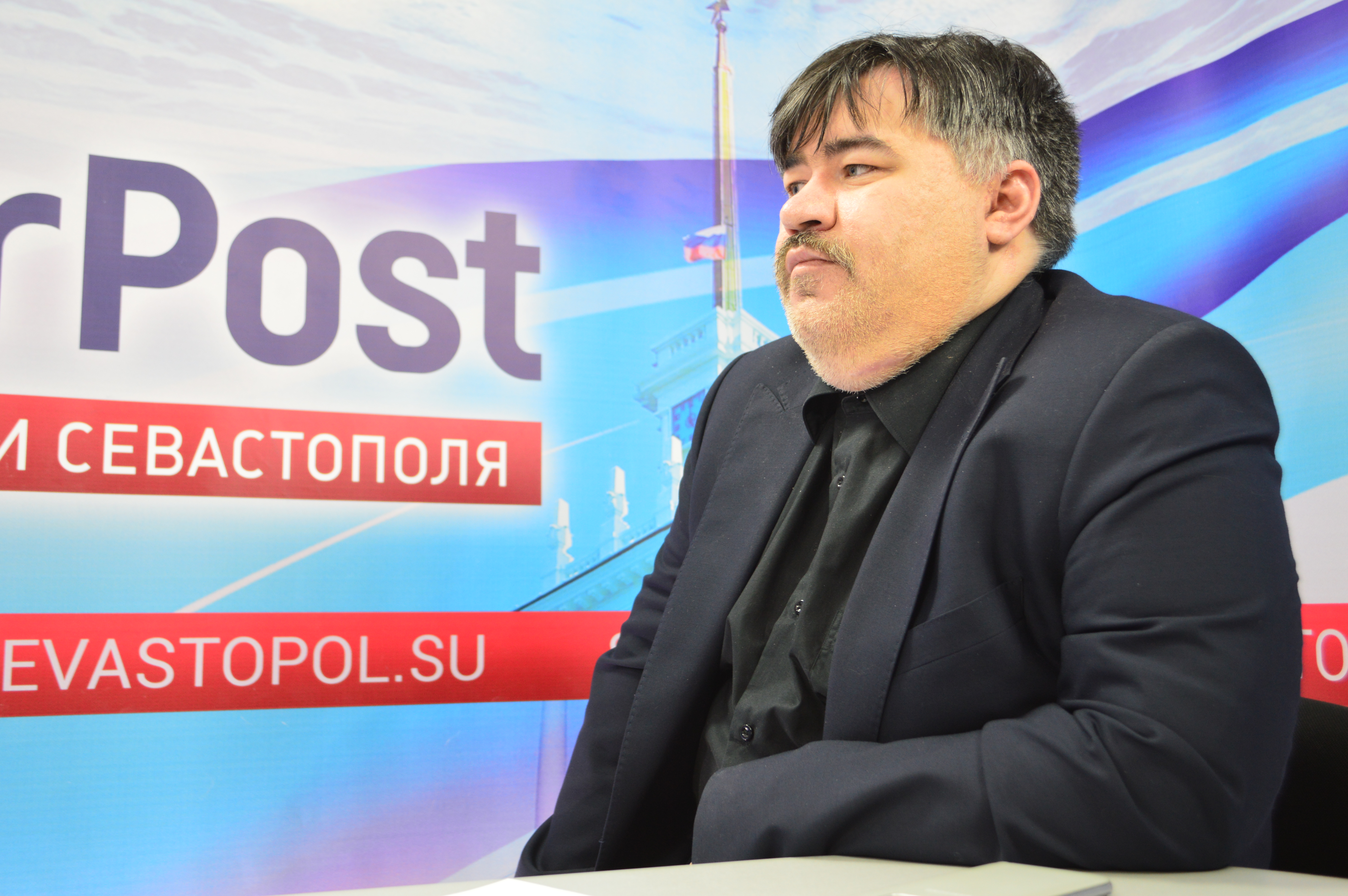 В студии ForPost блогер Борис Рожин (Colonel Cassad) 