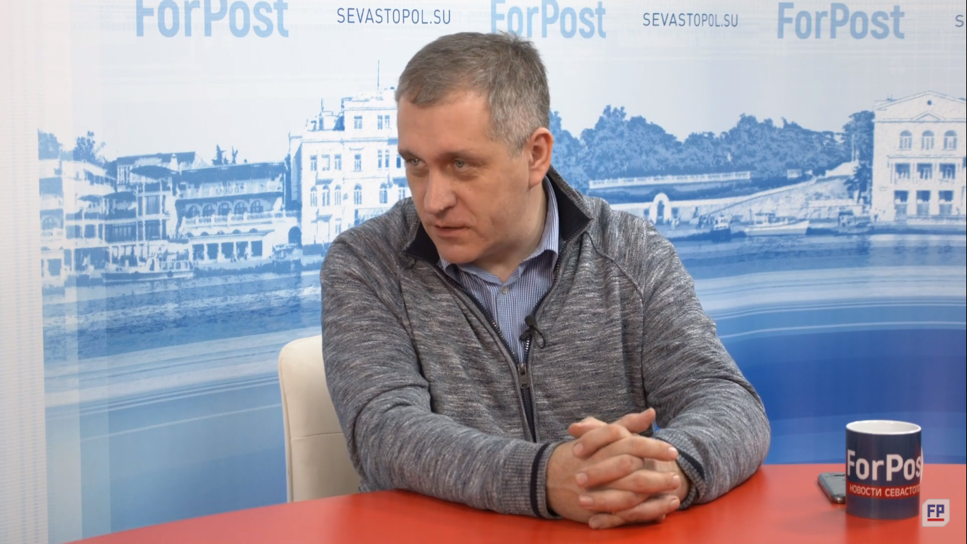 Задача Саблина – отделить рейтинг «Единой России» от исполнительной власти Севастополя – Б. Межуев 