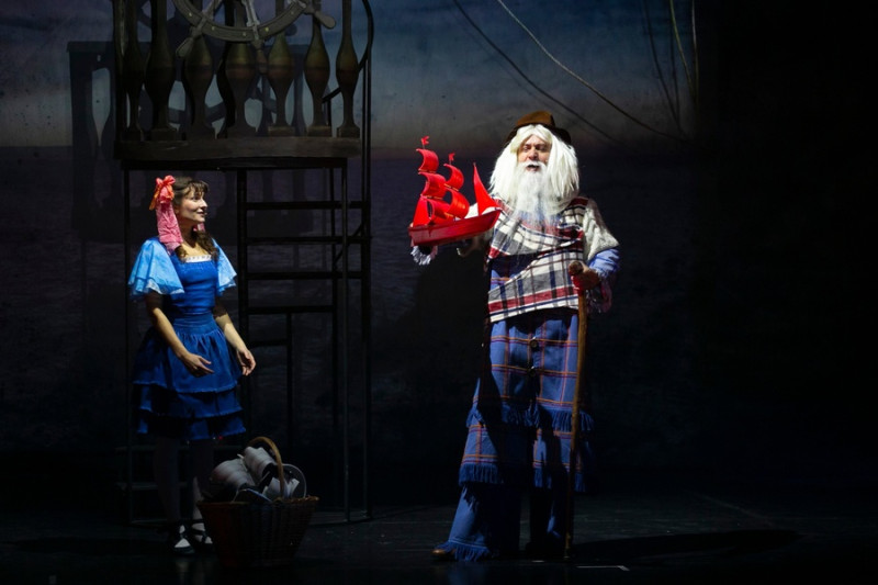 Ассоль и Алые паруса