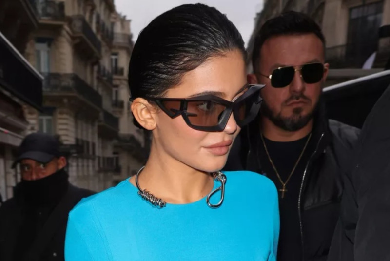 Кайли Дженнер givenchy живанши