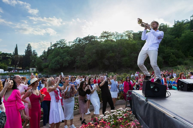Опера и балет джаз и латина
