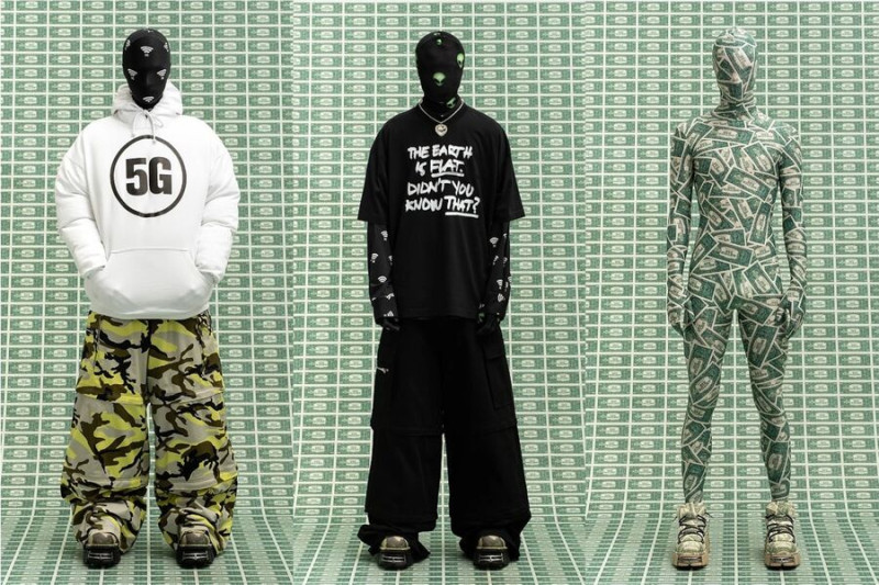 Одежда плоская земля 5G