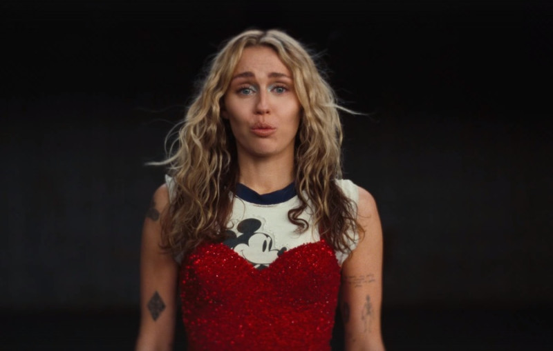 Майли Сайрус