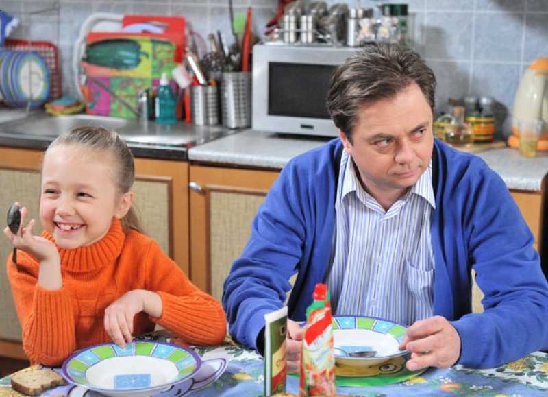 Папины дочки сериал