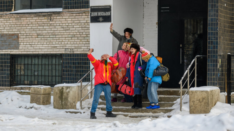 сериалы про 90-е