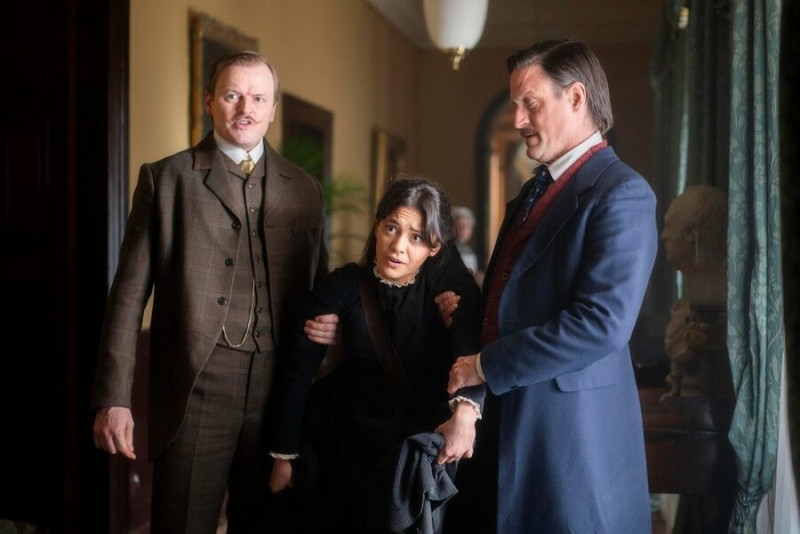 Шерлок и дочь актеры