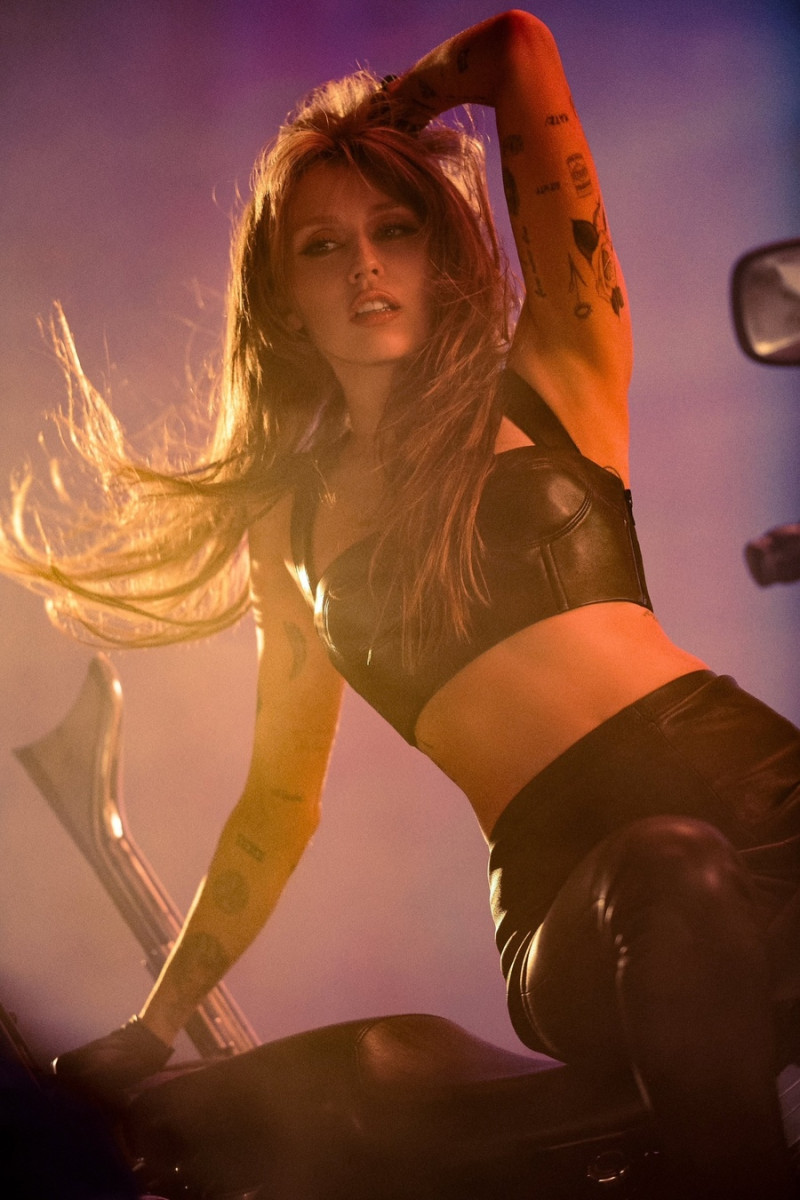 Майли Сайрус песни