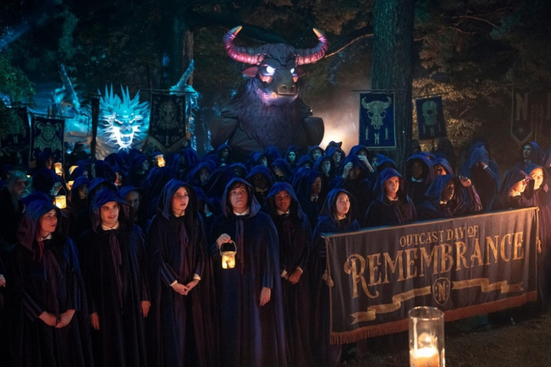 Уэнсдей 2 сезон отзыв стоит ли смотреть