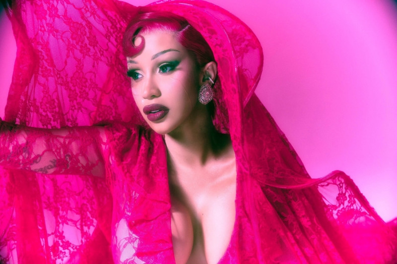 Карди би клипы