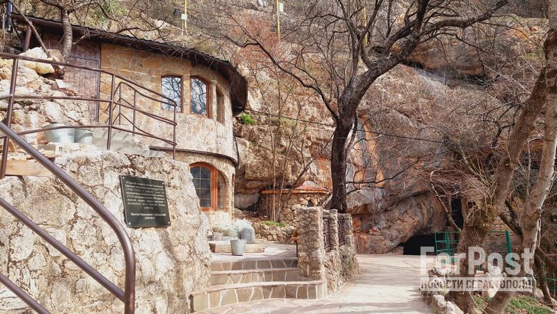 красные пещеры в крыму