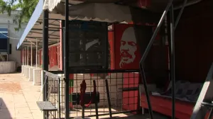 Вернуть жизнь на Матросский бульвар в Севастополе мешают развалины бильярдной