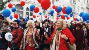 Главными красками Севастополя в День народного единства стали триколоры