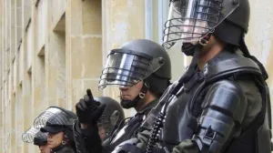 Экзоскелет и дрон-огнемётчик: чем ещё усилят российских силовиков