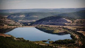 Власти Севастополя ведут диалог с байкерами об озере у Гасфорты