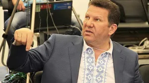 Экс-глава Севастополя призвал вернуть мозги и перевернуть сознание людей