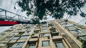 В Севастополе эвакуировали 22 человека на пожаре в высотке 