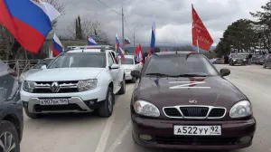 В Севастополе прошел автопробег в поддержку Владимира Путина