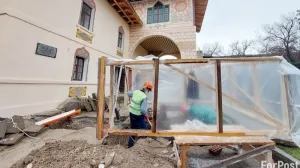 Завершение реставрации Ханского дворца в Бахчисарае снова откладывается на год