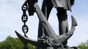 Замыленные взглядом: якоря центральной части Севастополя