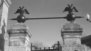 Куда улетели двуглавые орлы с севастопольских зданий и памятников