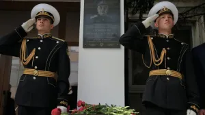 Мемориальная доска в честь контр-адмирала Михаила Соловьёва появилась в Севастополе