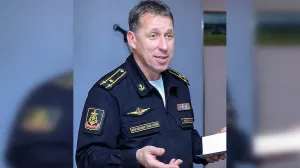 При обстреле машины в Нагорном Карабахе погиб замкомандующего подводными силами Северного флота