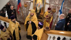 В Севастополе при ракетном ударе чудом уцелела икона покровителя российского флота