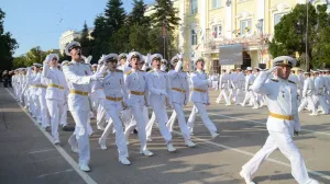 За 88 лет жизни военно-морского училища его двери покинули 18 тысяч выпускников. 