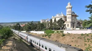 Частоту курсирования поезда в Феодосию попытаются увеличить ещё раз. 