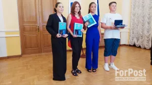 Крымские герои (слева направо) Мария Моцная, София Сысоева, Севиля Акимова и Никита Мельников. 