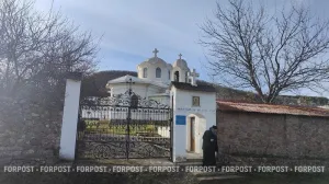 Деревня Лаки была уничтожена фашистами в годы Великой Отечественной войны в Крыму. 