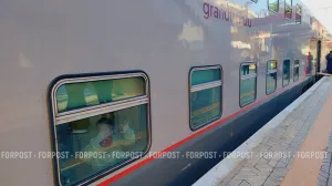 Из-за инцидента на железной дороге поезда задерживаются на пути в Крым