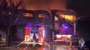 В Ялте всю ночь тушили крупный магазин 